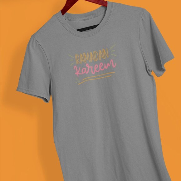 amadan Kareem Lettering and Typography Islamic shirt |  Ramadan shirt - Picture 5 of 9